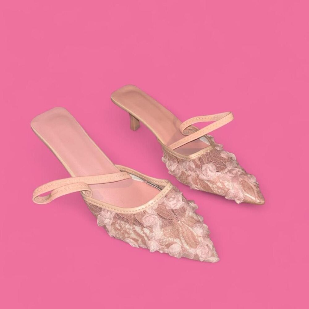 Pink Floral Lace Appliqué Pointed Toe Kitten Heels